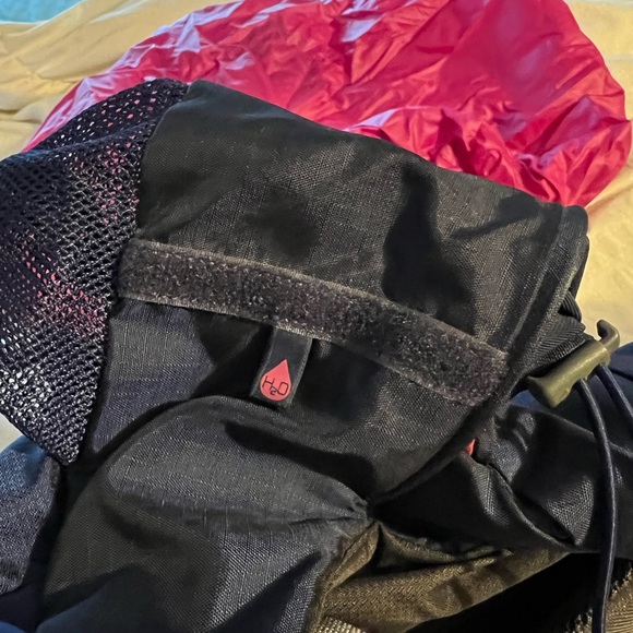 Deva 70 REI backpack with rain cover - Picture 9 of 10